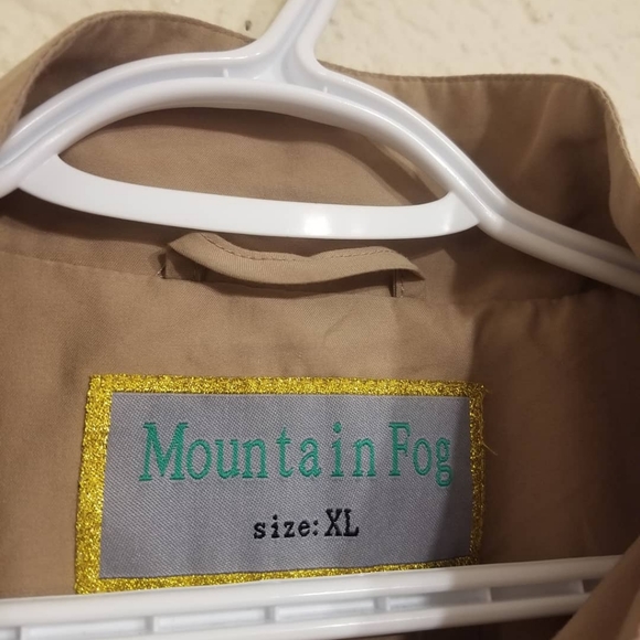 Mountain Fog Jacket - Picture 4 of 5
